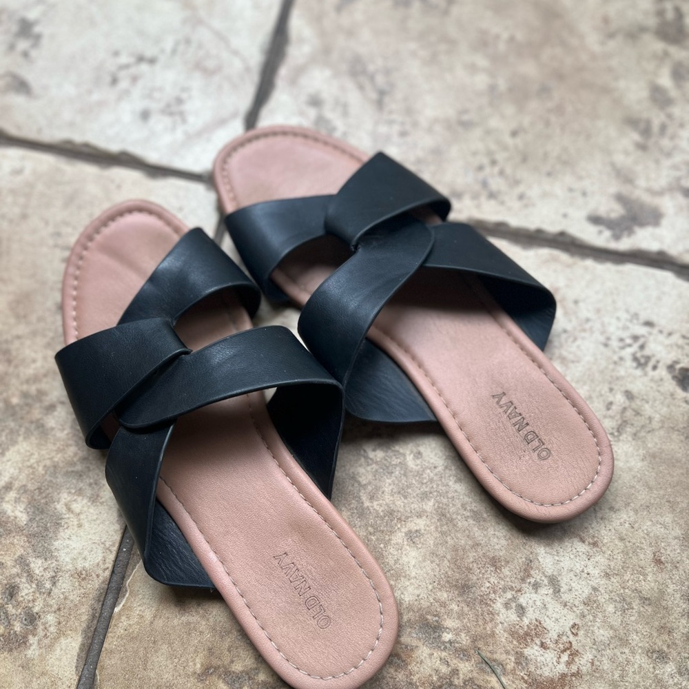 Black Link Wide Width Women's Sandals